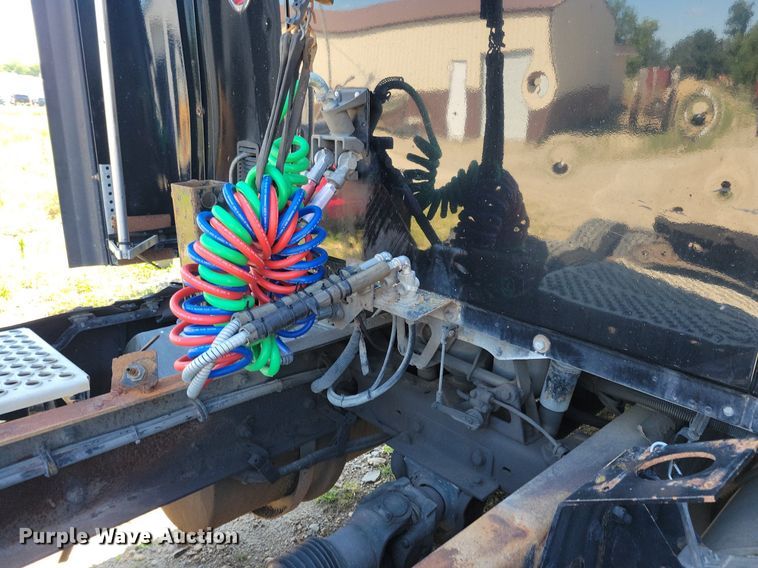 image for item JO9275 2007 Kenworth T2000  semi truck