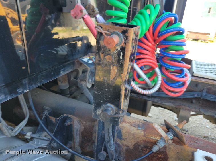 image for item JO9275 2007 Kenworth T2000  semi truck