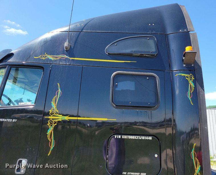 image for item JO9275 2007 Kenworth T2000  semi truck