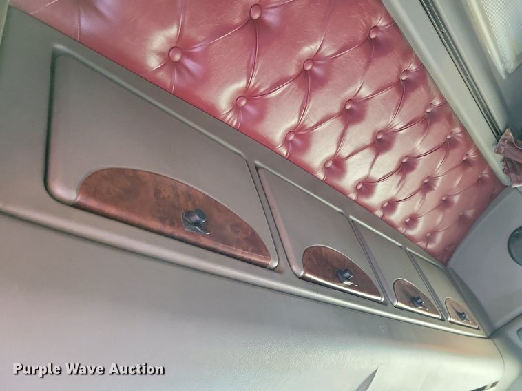 image for item JO9275 2007 Kenworth T2000  semi truck