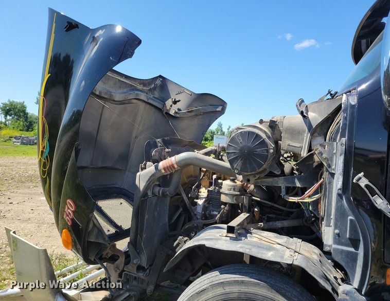 image for item JO9275 2007 Kenworth T2000  semi truck