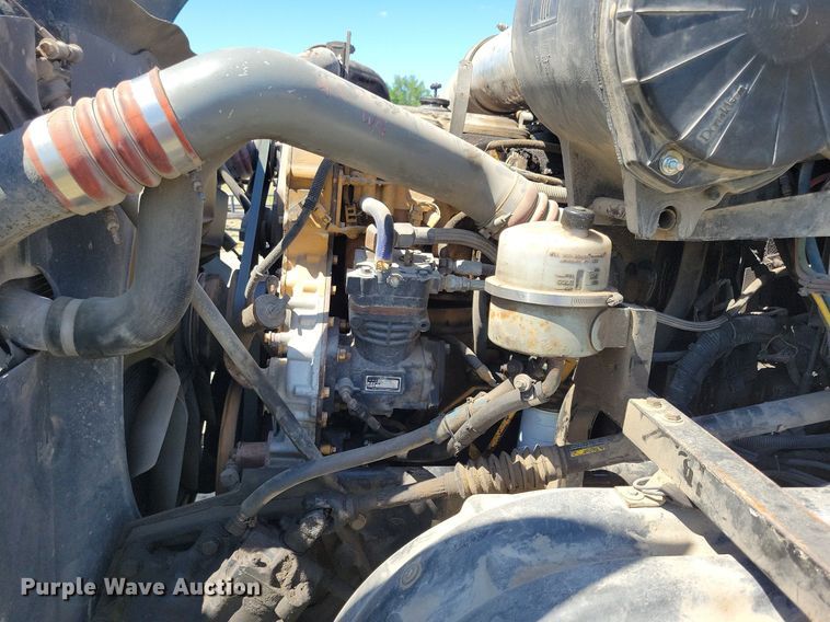 image for item JO9275 2007 Kenworth T2000  semi truck