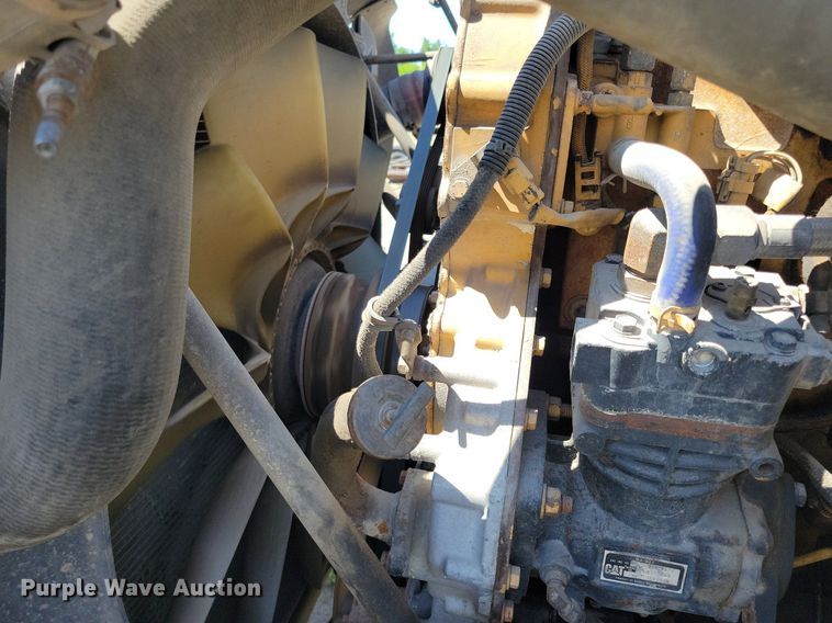 image for item JO9275 2007 Kenworth T2000  semi truck