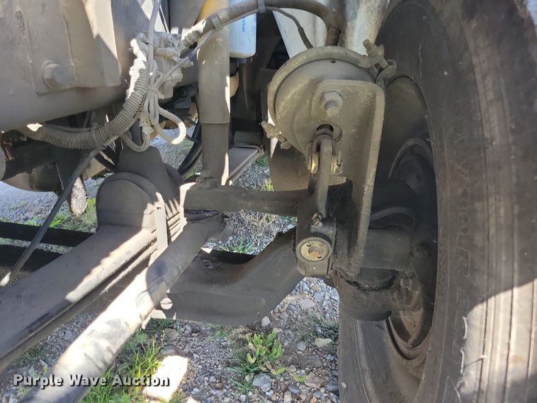 image for item JO9275 2007 Kenworth T2000  semi truck