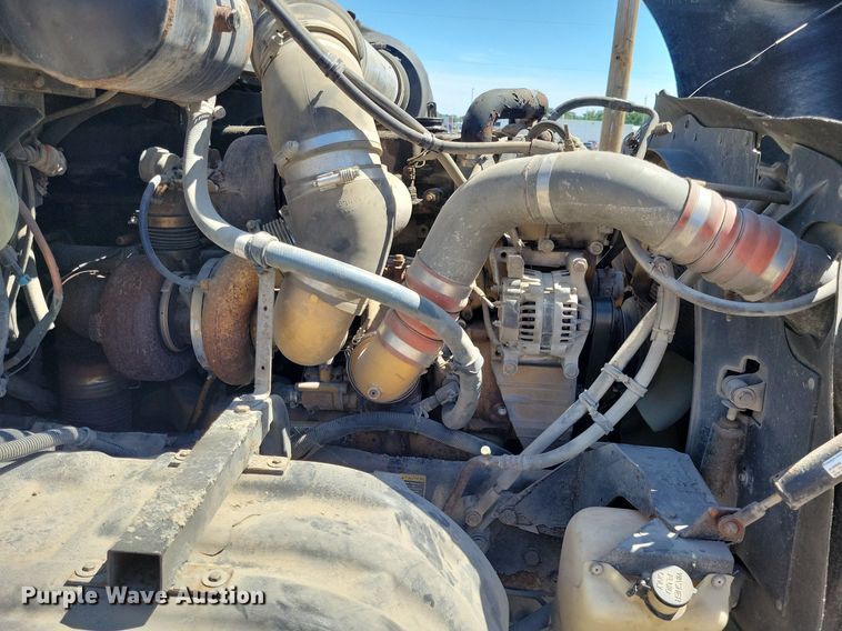 image for item JO9275 2007 Kenworth T2000  semi truck