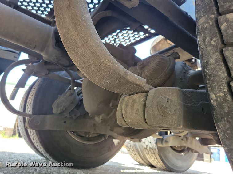 image for item JO9275 2007 Kenworth T2000  semi truck