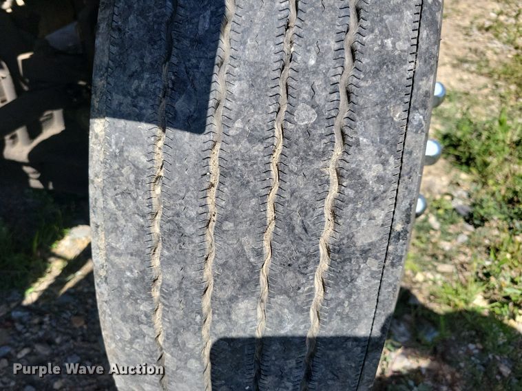 image for item JO9275 2007 Kenworth T2000  semi truck