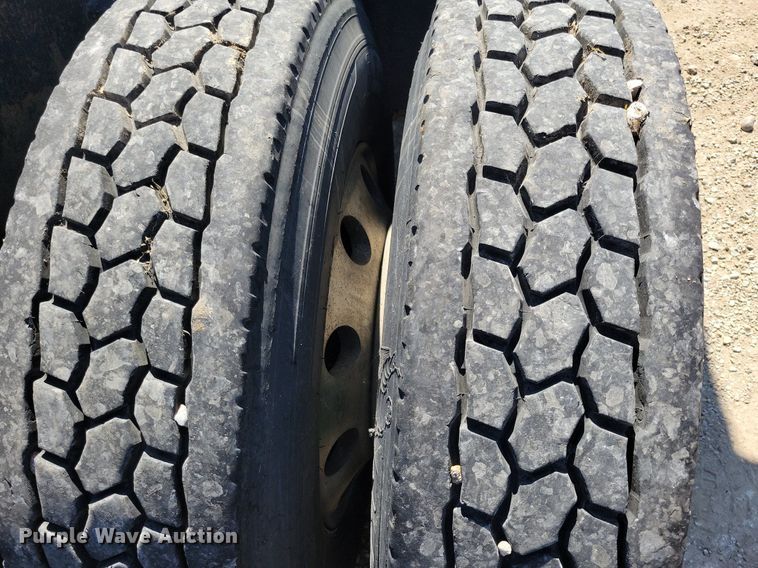 image for item JO9275 2007 Kenworth T2000  semi truck