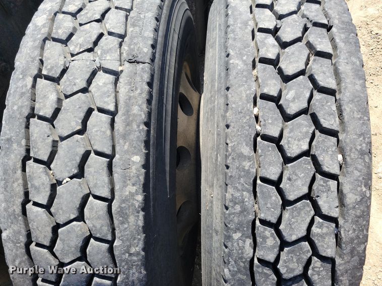 image for item JO9275 2007 Kenworth T2000  semi truck