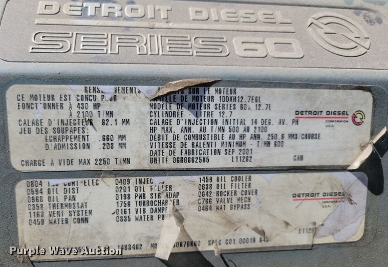 image for item JO9276 2002 Freightliner FLD120  semi truck