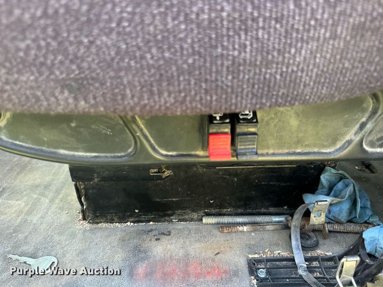 image for item KL9015 2012 Freighliner Cascadia  semi truck