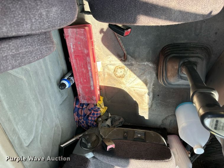 image for item KL9015 2012 Freighliner Cascadia  semi truck