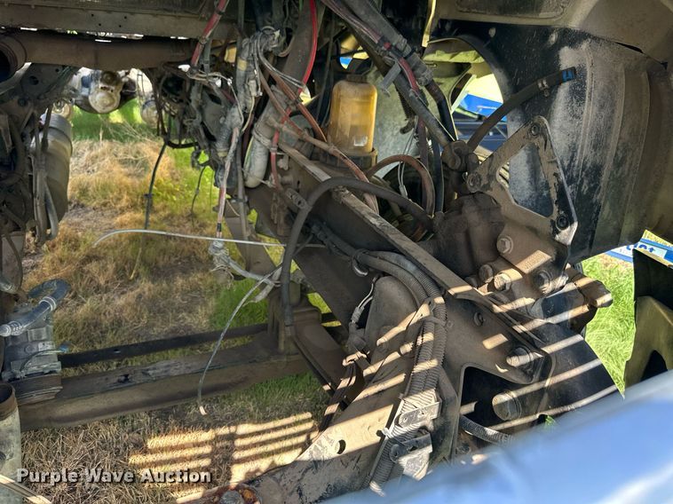 image for item KL9016 2007 Freightliner Columbia  semi truck