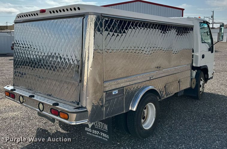 image for item KM9858 2006 Isuzu NPR  catering truck