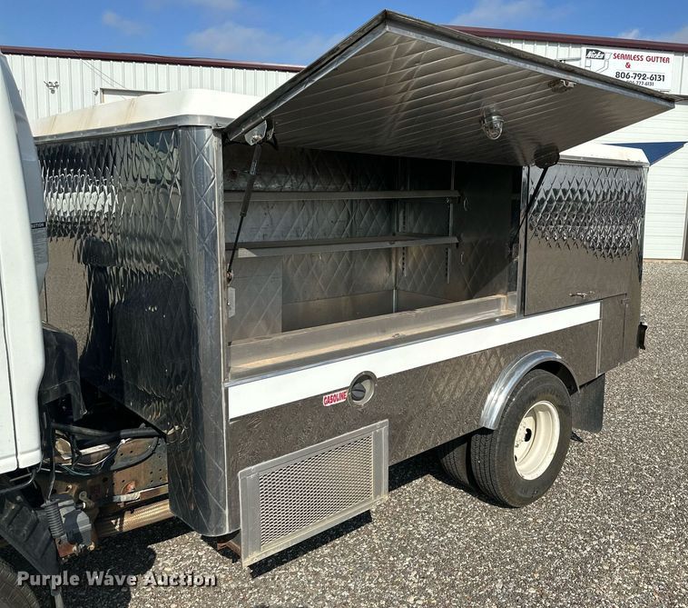 image for item KM9858 2006 Isuzu NPR  catering truck