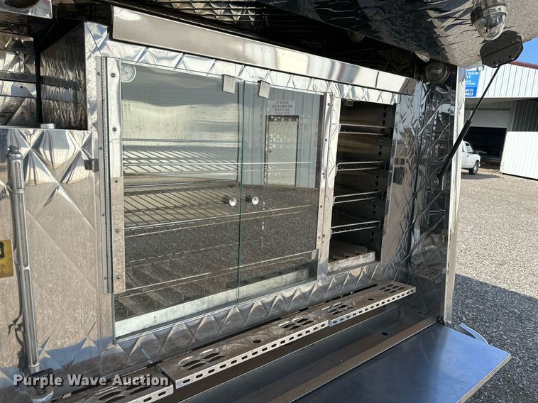 image for item KM9858 2006 Isuzu NPR  catering truck