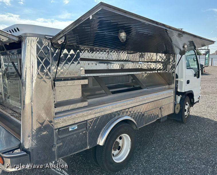 image for item KM9858 2006 Isuzu NPR  catering truck