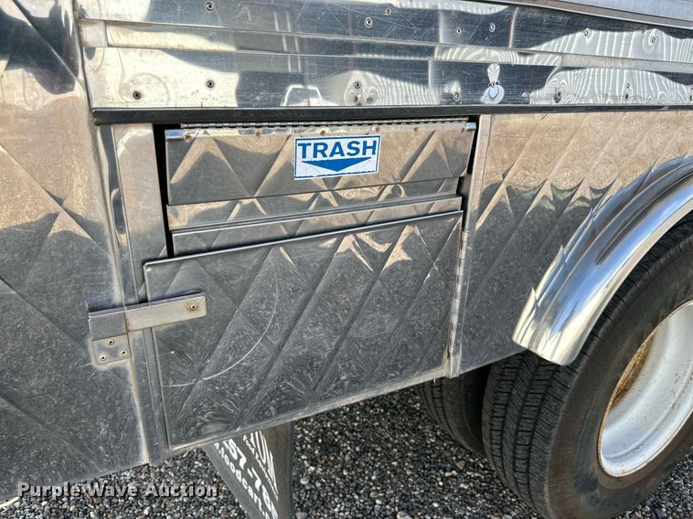 image for item KM9858 2006 Isuzu NPR  catering truck