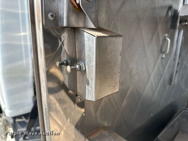 image for item KM9858 2006 Isuzu NPR  catering truck