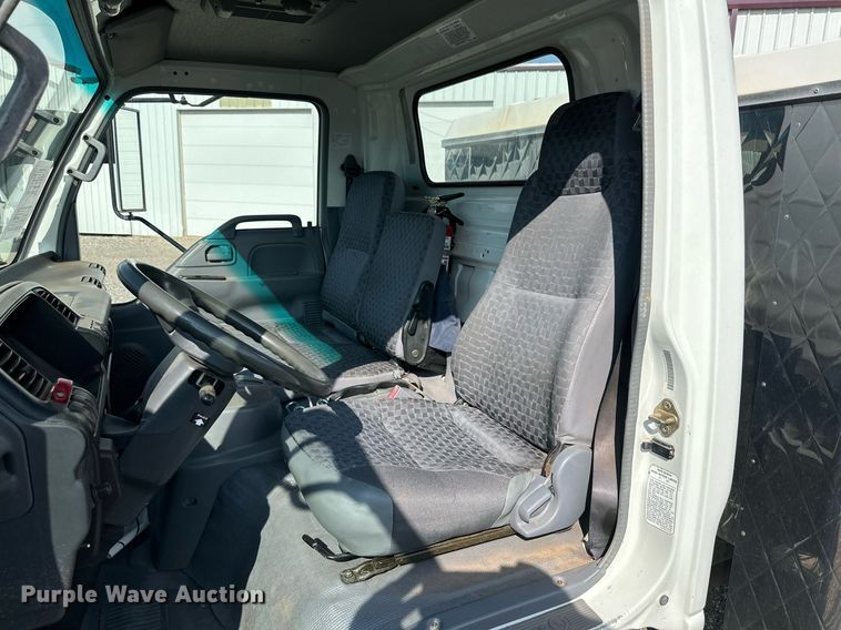 image for item KM9858 2006 Isuzu NPR  catering truck