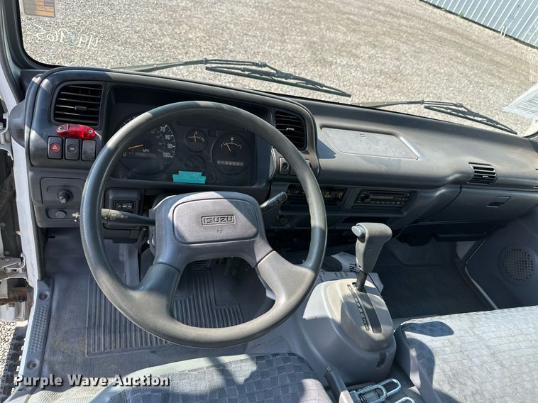 image for item KM9858 2006 Isuzu NPR  catering truck