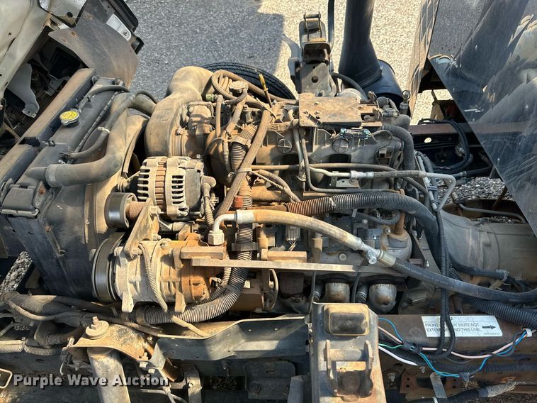 image for item KM9858 2006 Isuzu NPR  catering truck