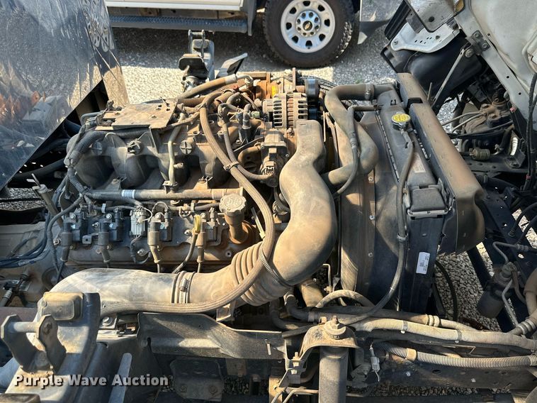 image for item KM9858 2006 Isuzu NPR  catering truck