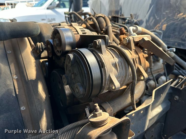 image for item KM9858 2006 Isuzu NPR  catering truck