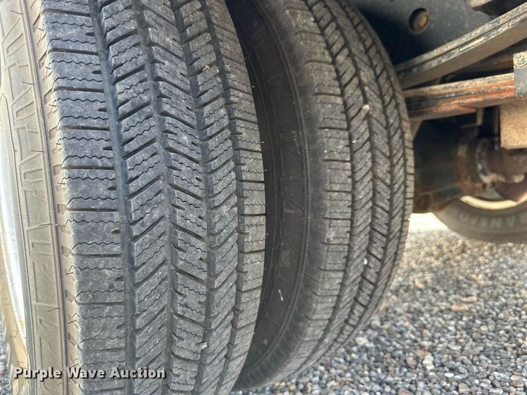 image for item KM9858 2006 Isuzu NPR  catering truck