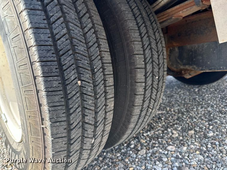 image for item KM9858 2006 Isuzu NPR  catering truck