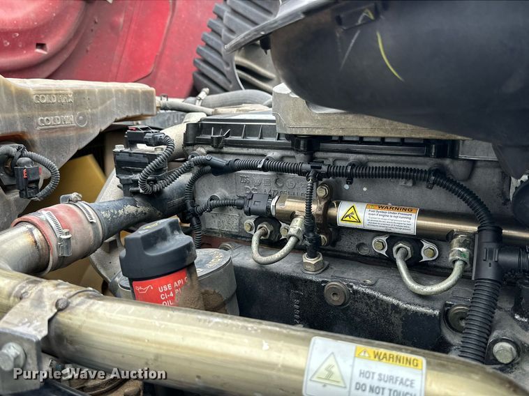 image for item KM9905 2013 Freightliner Cascadia  semi truck