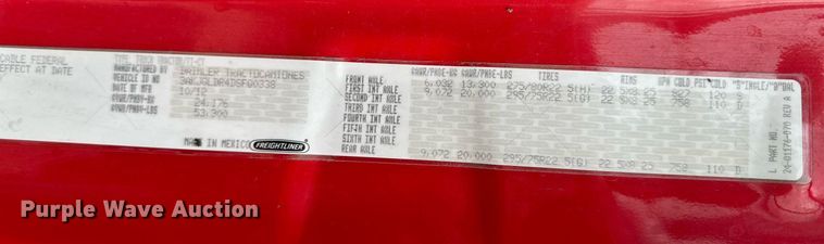 image for item KM9905 2013 Freightliner Cascadia  semi truck