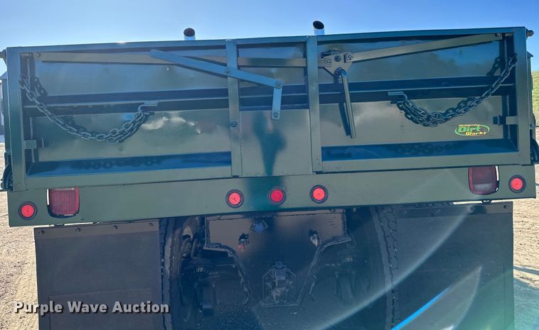 image for item KU9939 1984 Mack R686ST  dump truck