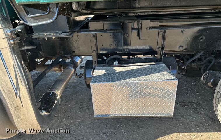 image for item KU9939 1984 Mack R686ST  dump truck