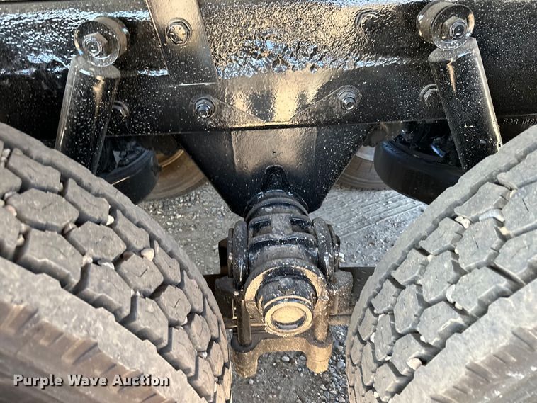 image for item KU9939 1984 Mack R686ST  dump truck