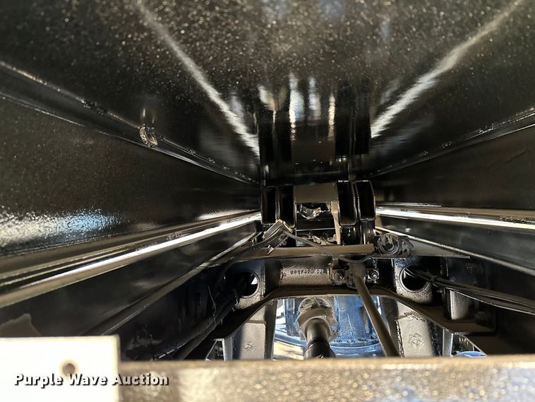 image for item KU9939 1984 Mack R686ST  dump truck