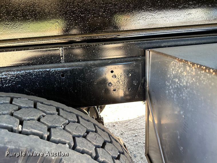 image for item KU9939 1984 Mack R686ST  dump truck