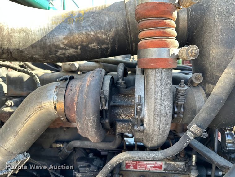 image for item KU9939 1984 Mack R686ST  dump truck