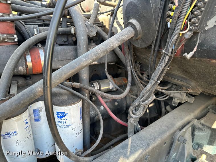 image for item KU9939 1984 Mack R686ST  dump truck