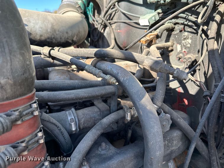 image for item KU9939 1984 Mack R686ST  dump truck