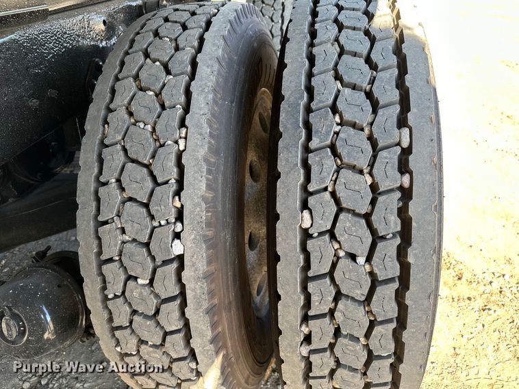 image for item KU9939 1984 Mack R686ST  dump truck