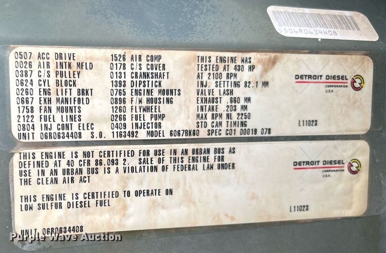 image for item KW9208 2001 Freightliner FLD  semi truck