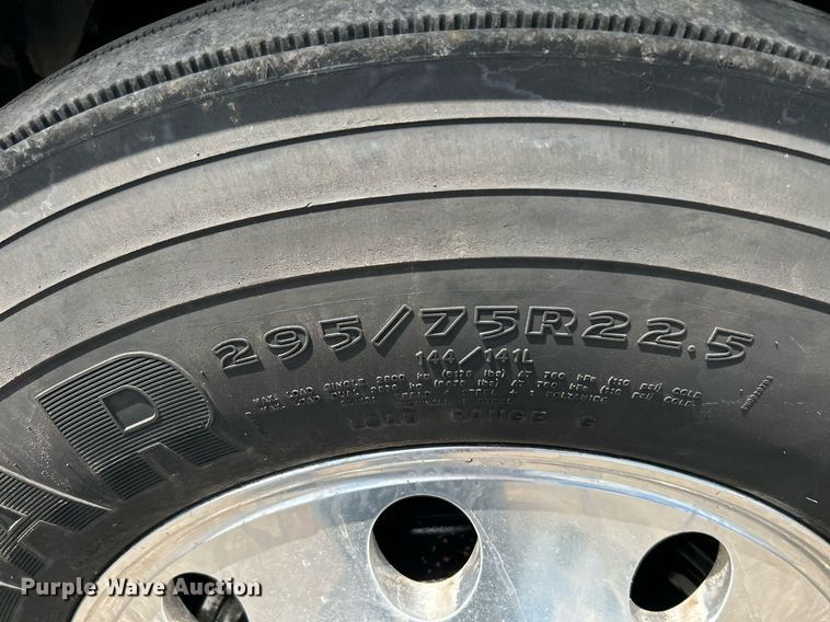 image for item KW9225 2013 Western Star 4900EX  semi truck