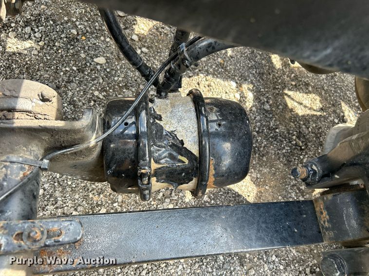 image for item KW9225 2013 Western Star 4900EX  semi truck