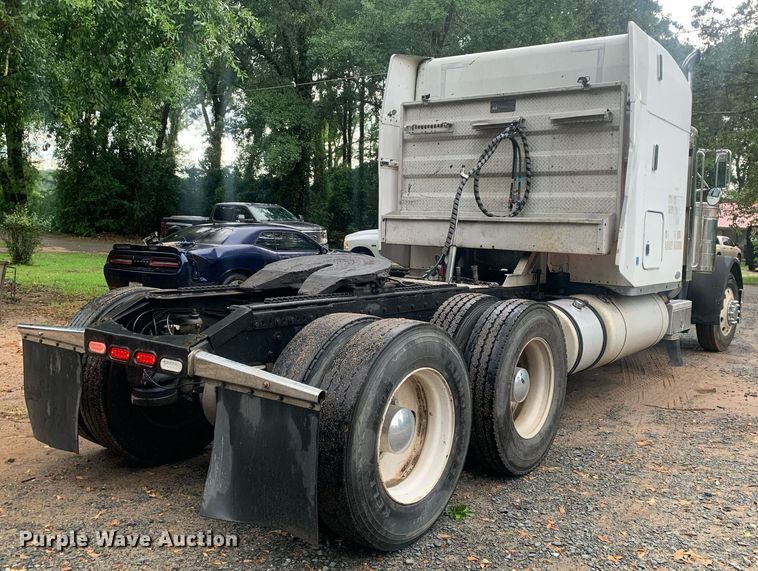 image for item LH9706 1994 Peterbilt 379  semi truck