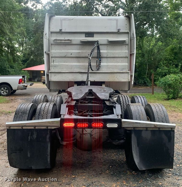 image for item LH9706 1994 Peterbilt 379  semi truck