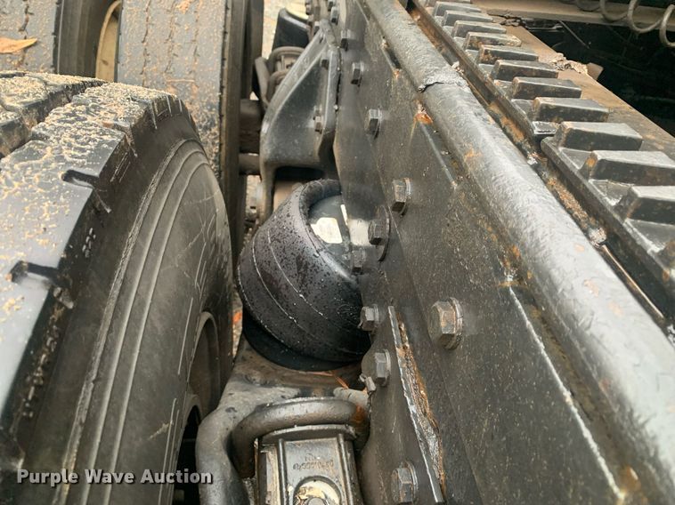 image for item LH9706 1994 Peterbilt 379  semi truck