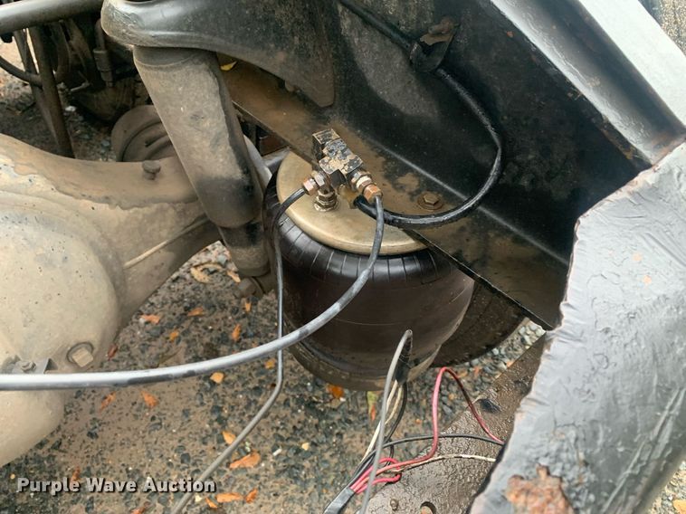 image for item LH9706 1994 Peterbilt 379  semi truck