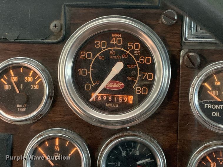 image for item LH9706 1994 Peterbilt 379  semi truck