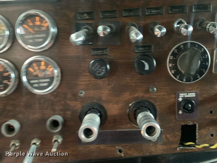 image for item LH9706 1994 Peterbilt 379  semi truck